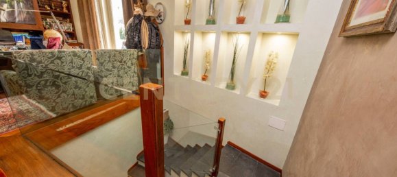 Apartamento de 2 dormitorios en Catania, Italy No. 320244 9