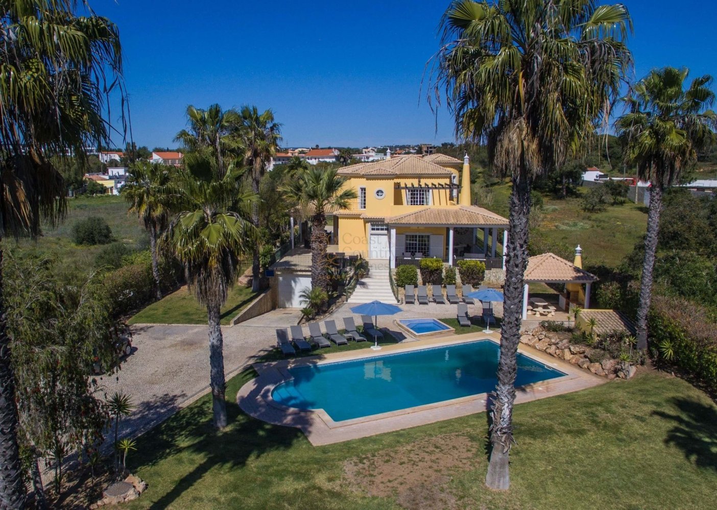 8 bedrooms Villa in Almancil, Portugal No. 112950