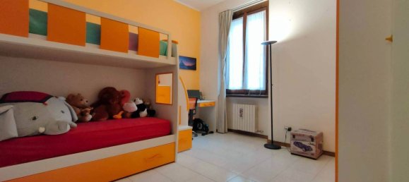2 bedrooms Apartment in Milan, Italy No. 282656 9