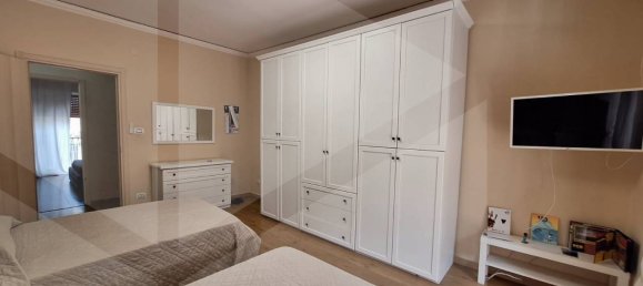 4-salle Appartement à Naples, Italy No. 34530 15