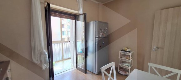 4-salle Appartement à Naples, Italy No. 34530 10