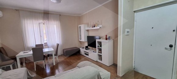 4-salle Appartement à Naples, Italy No. 34530 25