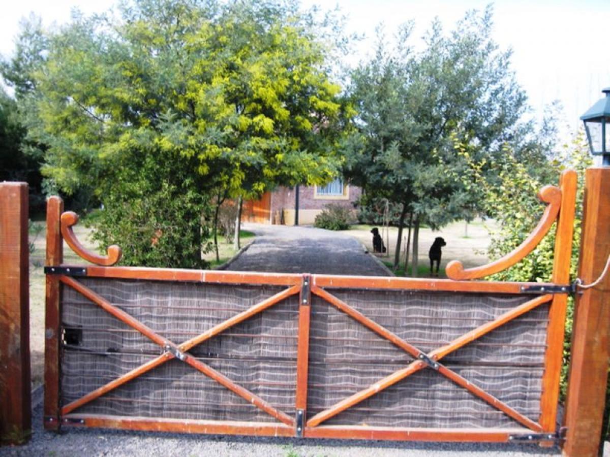  Farm in San Antonio de Areco, Argentina No. 44615