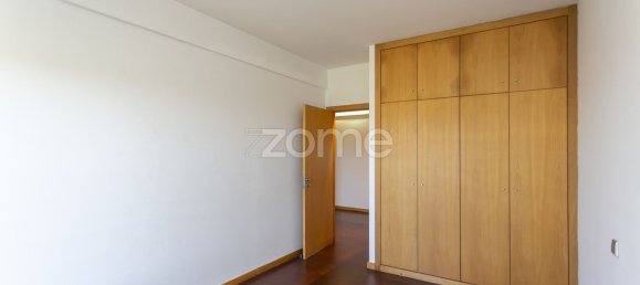 4 bedrooms Duplex in Senhora da Hora, Portugal No. 38149 22