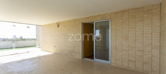 4 bedrooms Duplex in Senhora da Hora, Portugal No. 38149 28