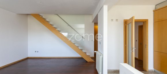 4 bedrooms Duplex in Senhora da Hora, Portugal No. 38149 10