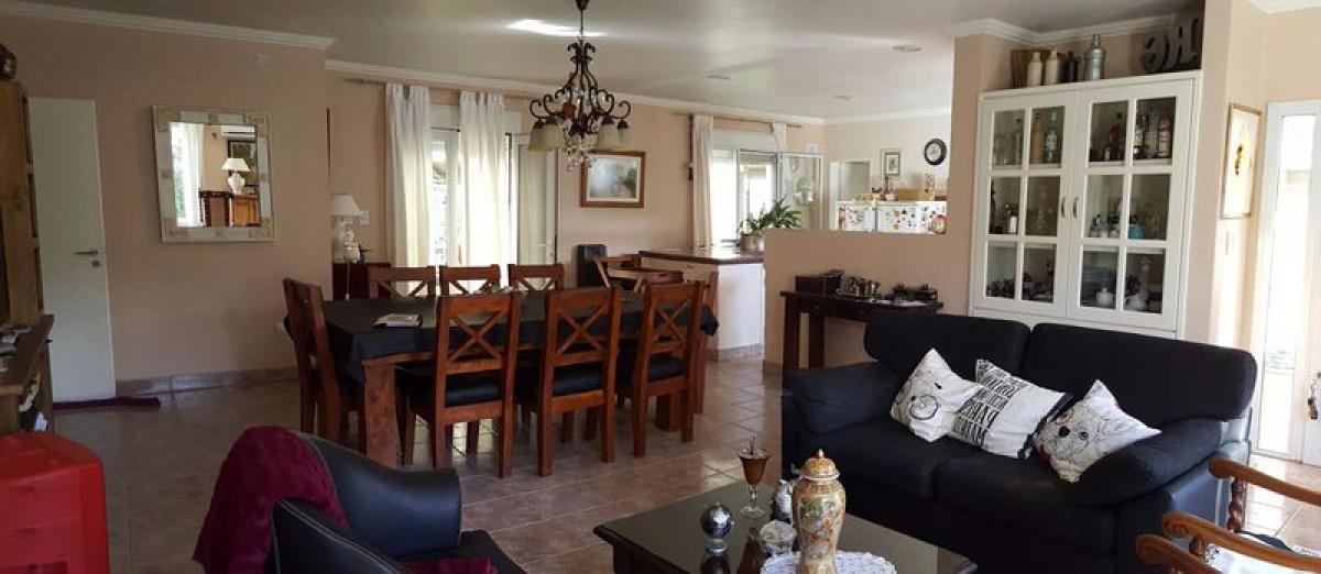 2 bedrooms House in Buenos Aires, Argentina No. 90563