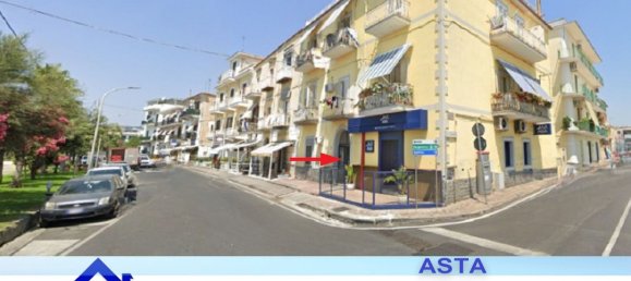 2 rooms Apartment in Bacoli, Italy No. 10287 3