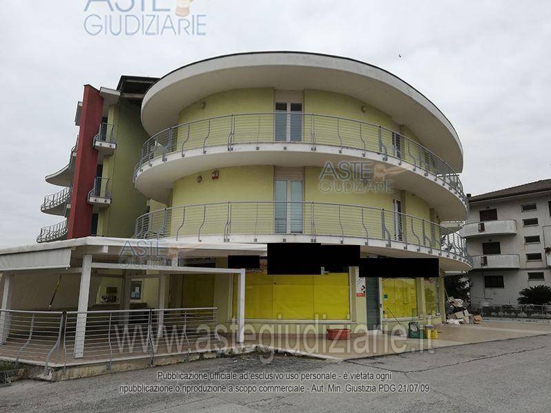 5 rooms Apartment in Corropoli, Italy No. 345428