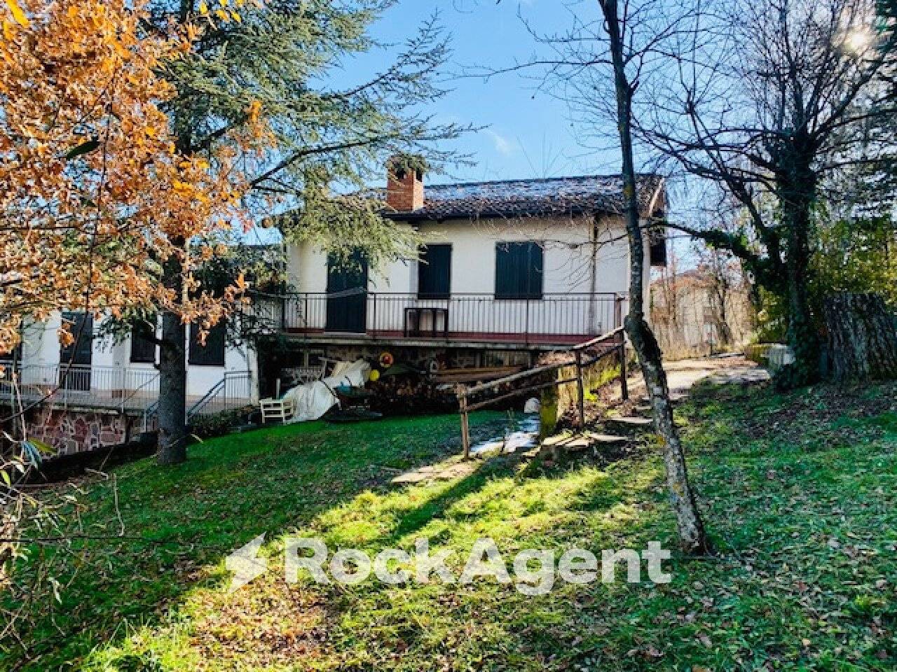 2 غرف نوم فيلا في Varzi, Italy رقم 318855