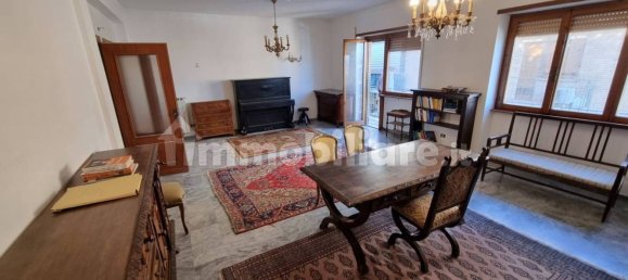 5 rooms Apartment in Rome, Italy No. 68814 6