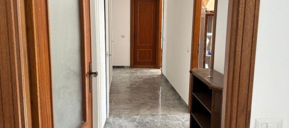 5 rooms Apartment in Rome, Italy No. 68814 16