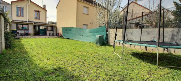 2 bedrooms House in Colombes, France No. 150328 2