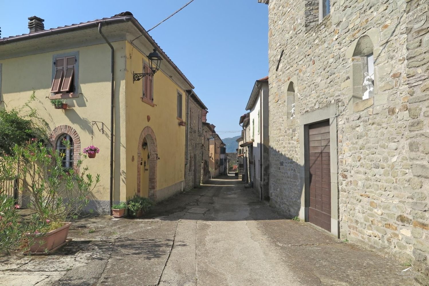 9-Zimmer Haus in Mulazzo, Italy, Nr. 203727