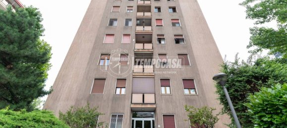 Apartamento de 2 dormitorios en Milan, Italy No. 266566 19