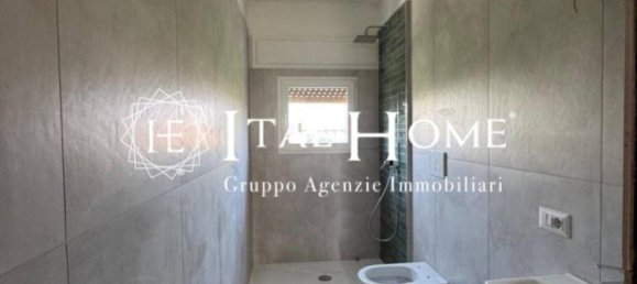 2 bedrooms Apartment in Milan, Italy No. 330738 10
