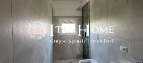 2 bedrooms Apartment in Milan, Italy No. 330738 9