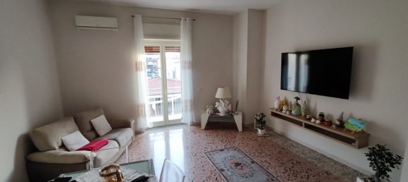 4 bedrooms Apartment in Massa di Somma, Italy No. 327728 13