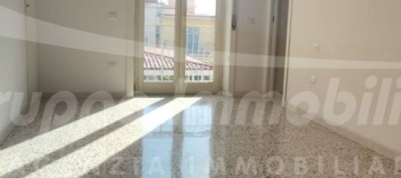 4 bedrooms Apartment in Massa di Somma, Italy No. 327728 18