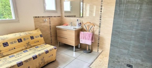 4 Schlafzimmer Haus in Vallon-Pont-d'Arc, France, Nr. 238790 10