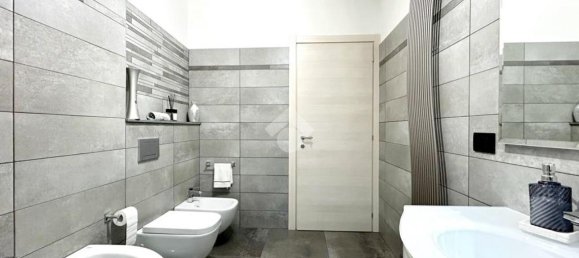 5 rooms House in Carignano, Italy No. 122140 10