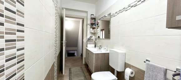 5 rooms House in Carignano, Italy No. 122140 12