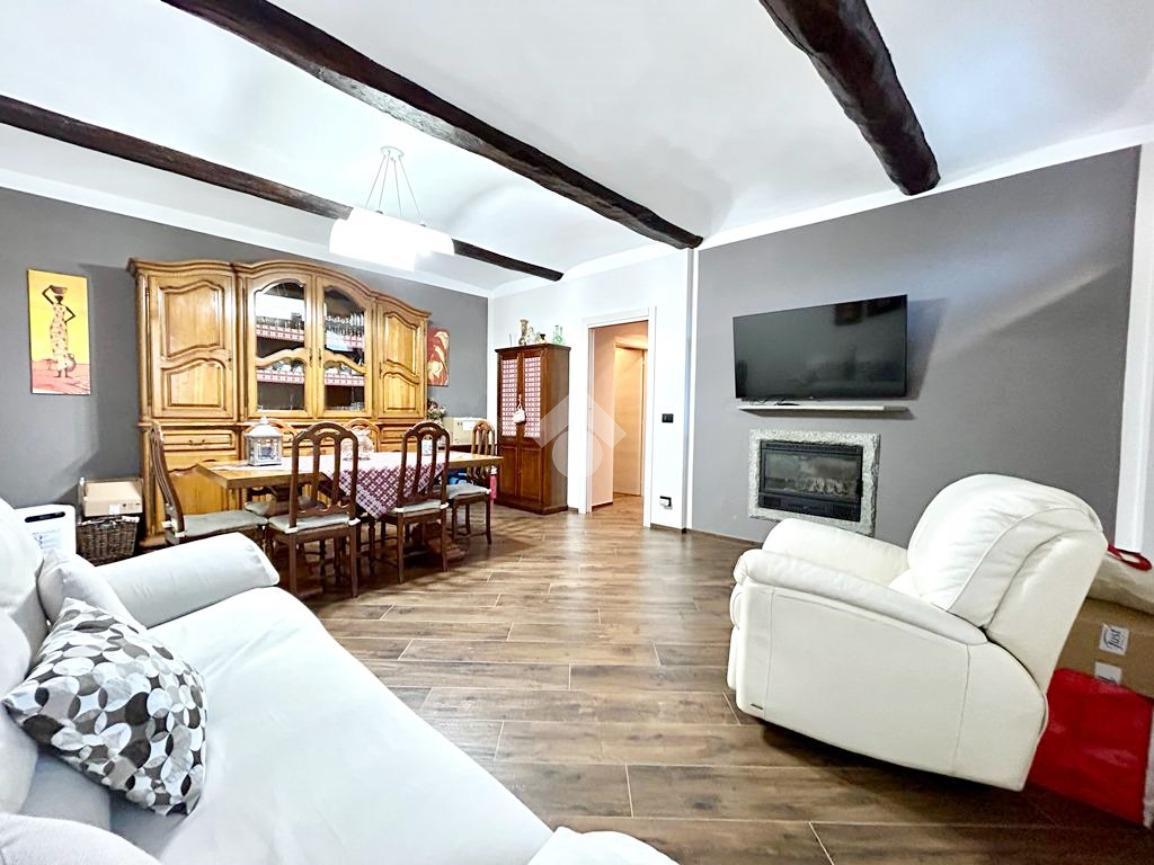 5 rooms House in Carignano, Italy No. 122140