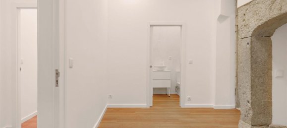 2 bedrooms Apartment in Lisbon, Portugal No. 74502 9