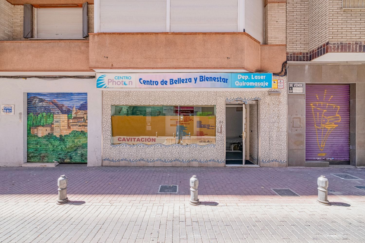 120m² Commercial property in Granada, Spain No. 221251