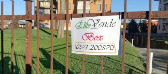 Garage à Casalpusterlengo, Italy 29m² No. 70925 5