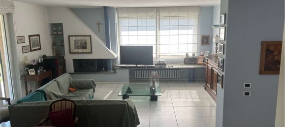 Villa de 10 habitaciónes en Albano Sant'Alessandro, Italy No. 284028 6