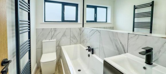 4 bedrooms House in Littlehampton, United Kingdom No. 10636 6