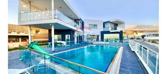 5 bedrooms Villa in Agios Athanasios, Cyprus No. 13508 2