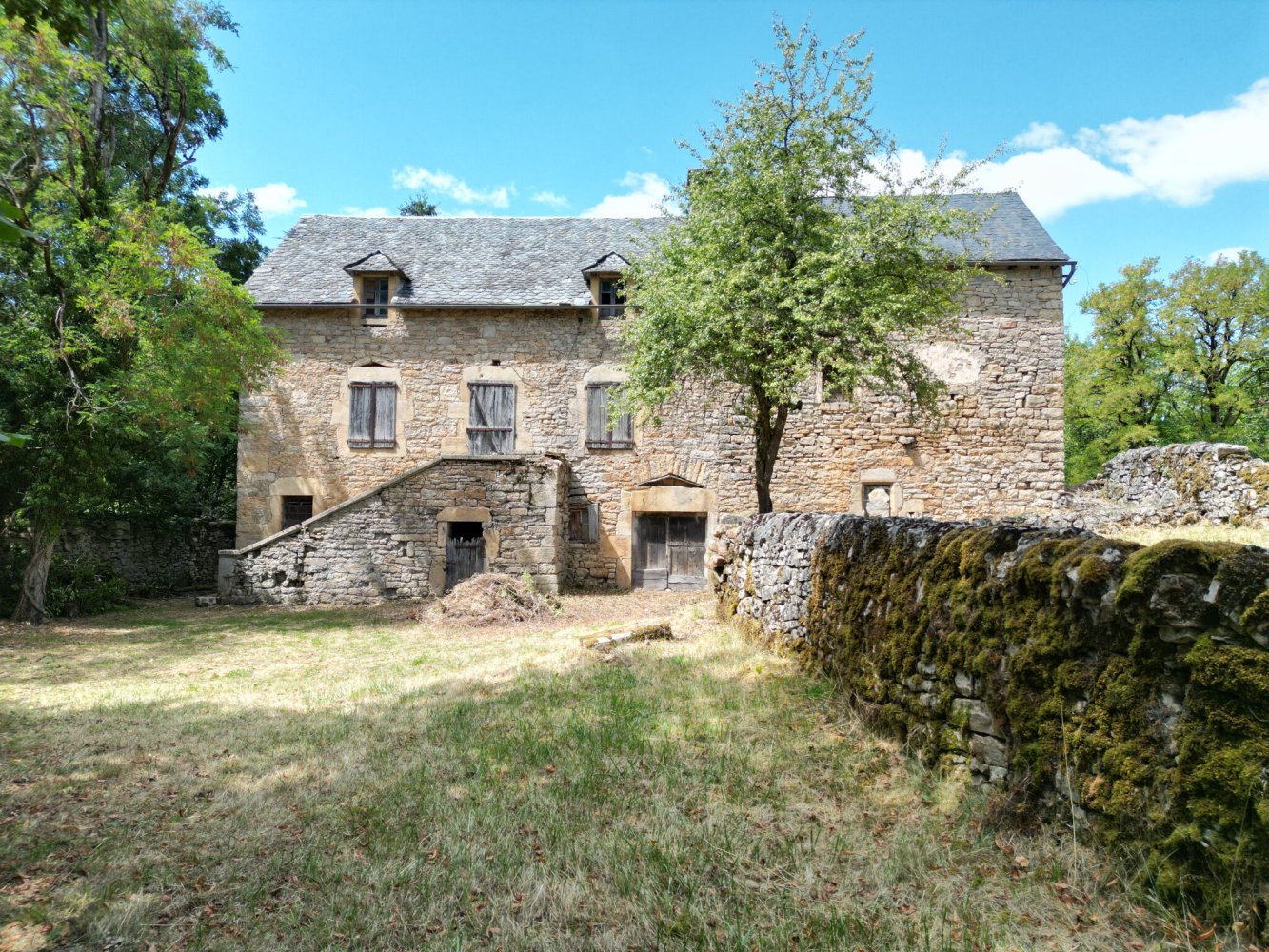 2 bedrooms House in Aveyron, France No. 351543