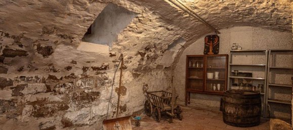 5 rooms House in Esslingen, Germany No. 45010 17