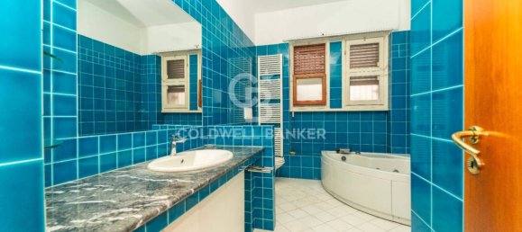 Офис с 4 комнатами в Турин, Италия № 206311 22