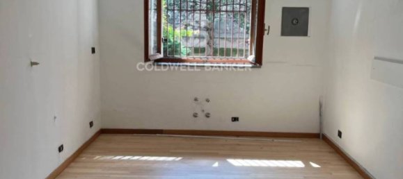 Офис с 4 комнатами в Турин, Италия № 206311 30