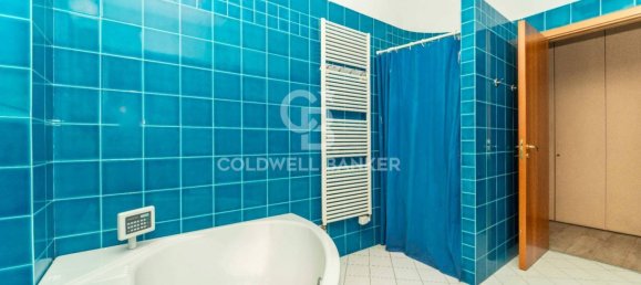 Офис с 4 комнатами в Турин, Италия № 206311 21