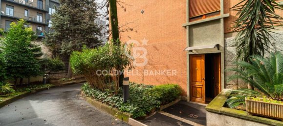 Офис с 4 комнатами в Турин, Италия № 206311 13