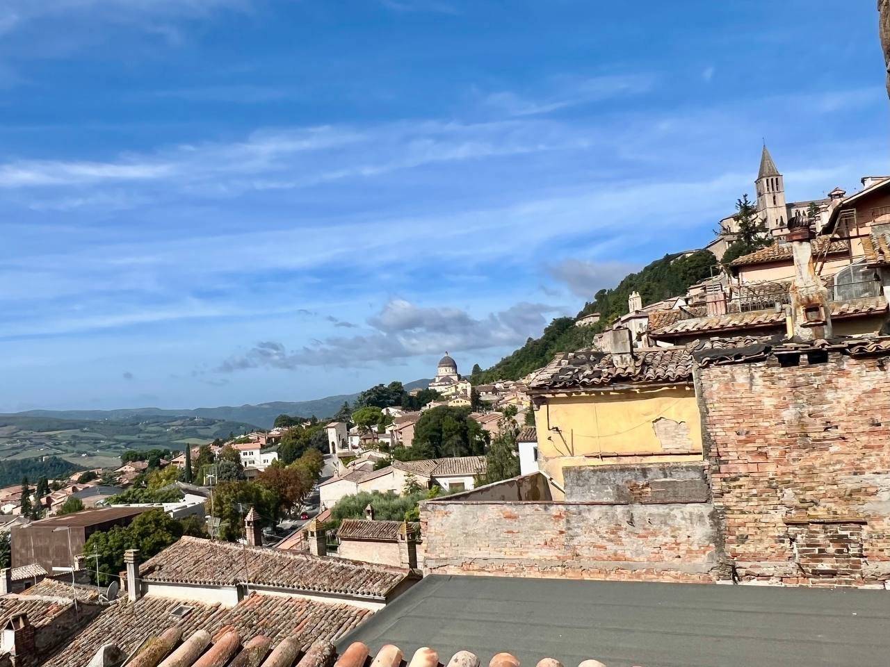 6 bedrooms House in Todi, Italy No. 353601