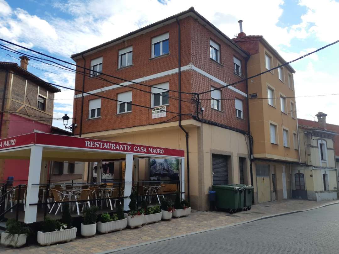 Hôtel à Guardo, Spain 550m² No. 62599