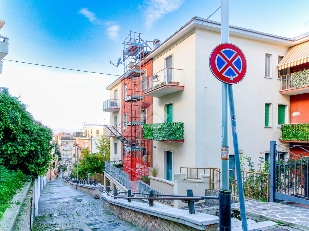 3 chambres Appartement à Chieti, Italy No. 43322