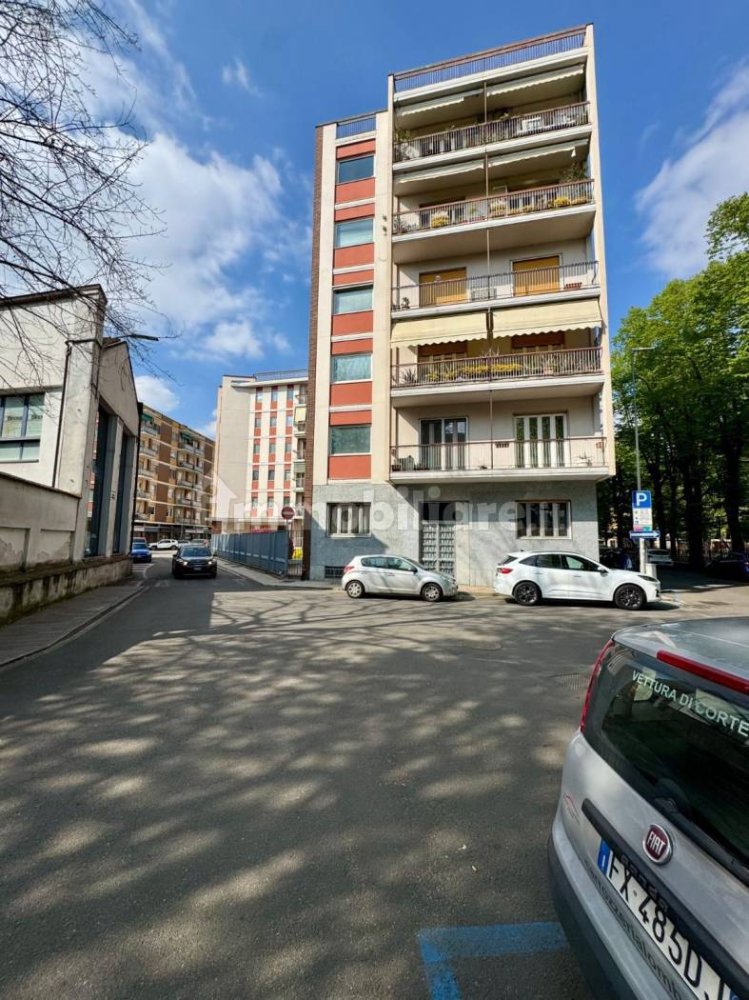 1 bedroom Apartment in Vigevano, Italy No. 282283