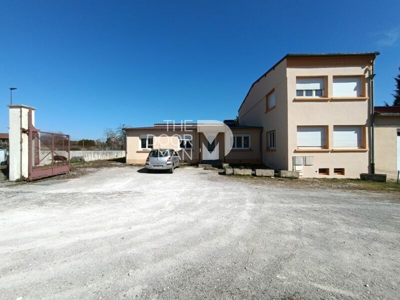 7 bedrooms House in Nogent, France No. 211119