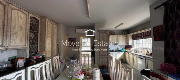 5 bedrooms Commercial property in Larnaca, Cyprus No. 19784 7