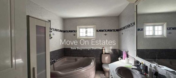 5 bedrooms Commercial property in Larnaca, Cyprus No. 19784 11