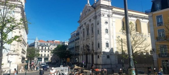 44m² Office in Lisbon, Portugal No. 94133 10