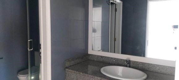 44m² Office in Lisbon, Portugal No. 94133 4