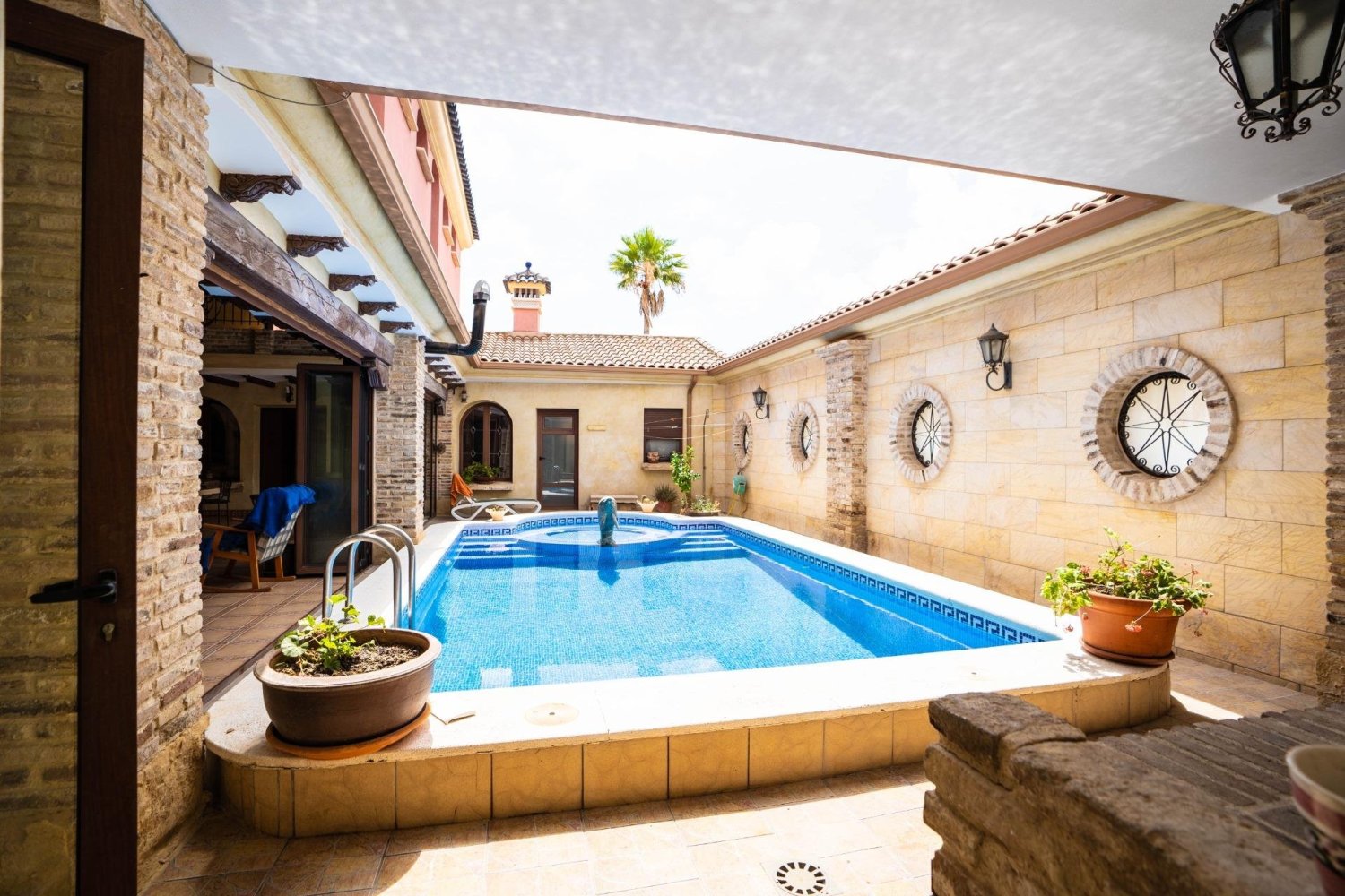 Gewerbliche Immobilien in San Miguel de Salinas, Spain 468m², Nr. 366242