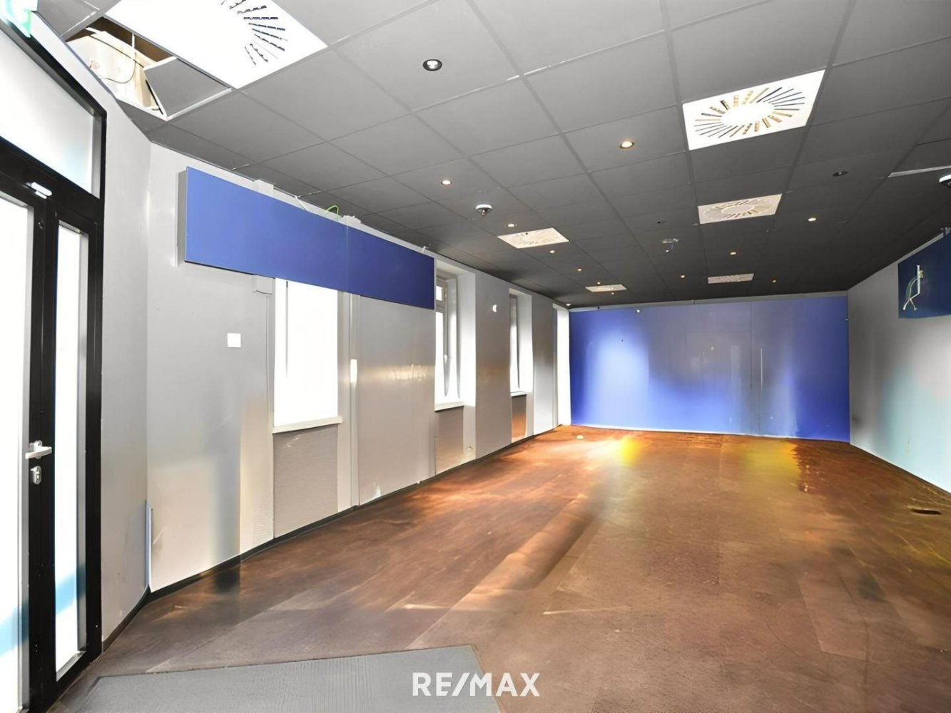 125m² Commercial property in Favoriten, Austria No. 222646
